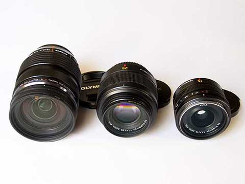 12-40mm/F2.8 - 25mm/F1.4 - 15mm/F1.7