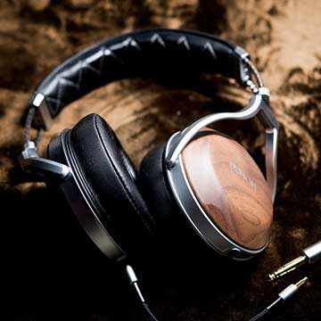 Denon AH-D7200 headphone